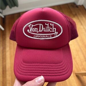 Von Dutch burgundy red hat